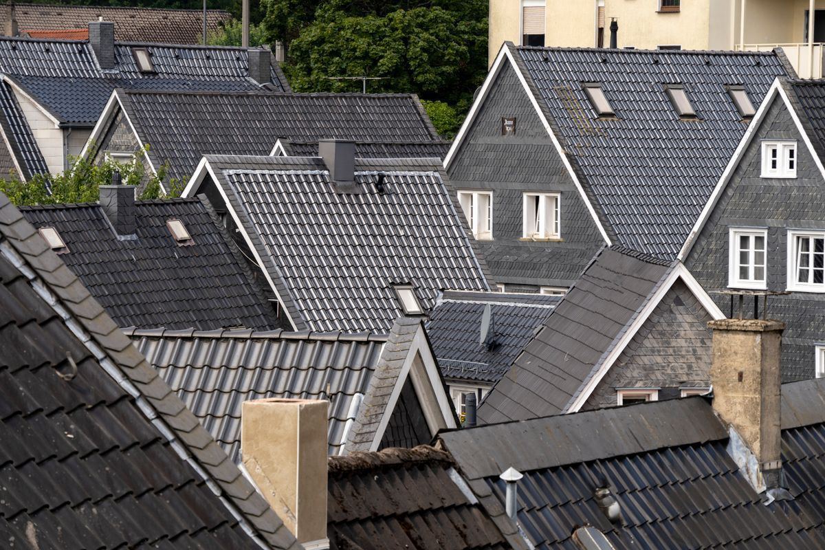 S.B Couverture — M. Barnabeau, chantier de couvreur zingueur à Versailles